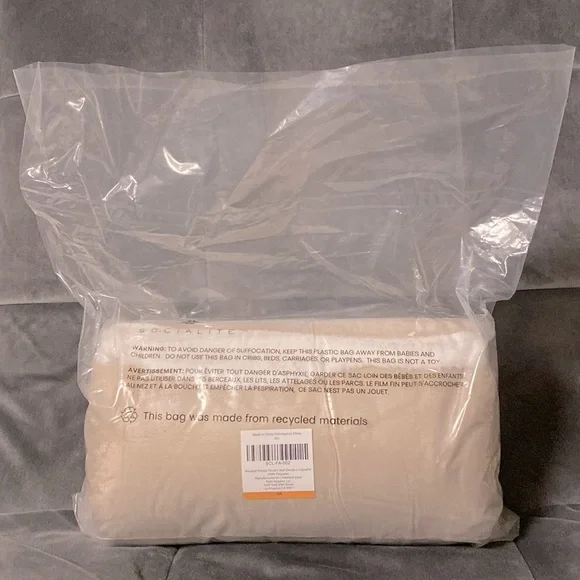 🆕 Socialite Hooded Sherpa Throw - Picture 3 of 4